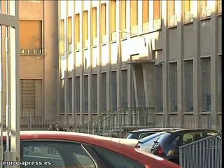 Ingresado en UCI niño de seis años al caer de muro