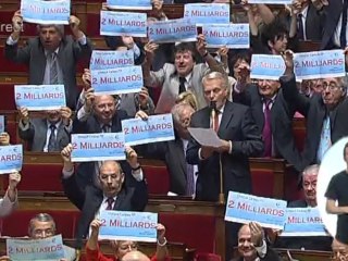 Des chèques de 2 milliards d’euros: bronca à l'Assemblée