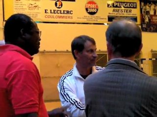 Basket : Coulommiers a les crocs