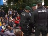 Almanya'da göstericilerle polis arasında gerginlik