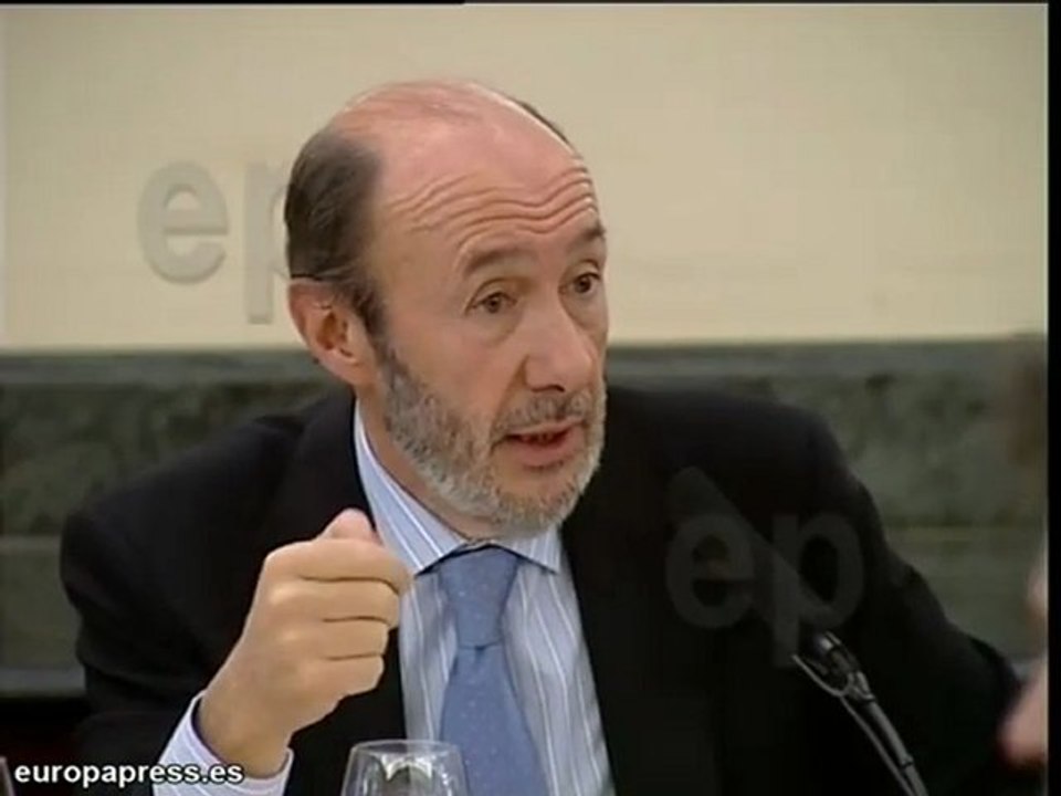 Rubalcaba anuncia posibles ayuda a la prensa