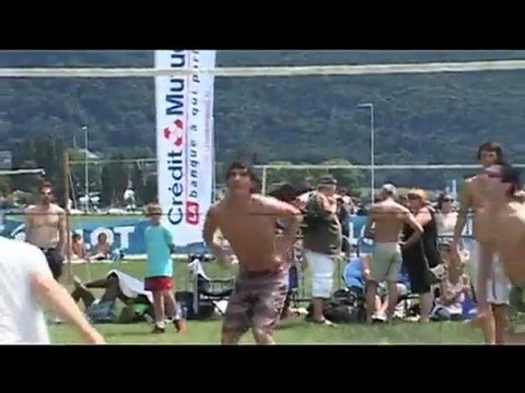 Le tournoi de Volley de la Pentecôte sur le Pâquier à Annecy