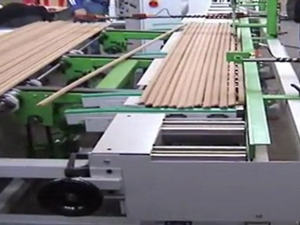 Timme Stapelautomaten GmbH - Beschickungstisch für Ummantelungsmaschine