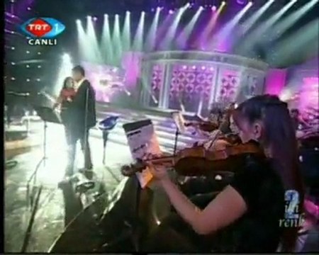 Özcan Deniz&Yıldız Tilbe-Aşk Laftan Anlamaz ki-İki Renk