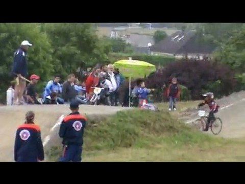 Théo au bmx à Flers 2011
