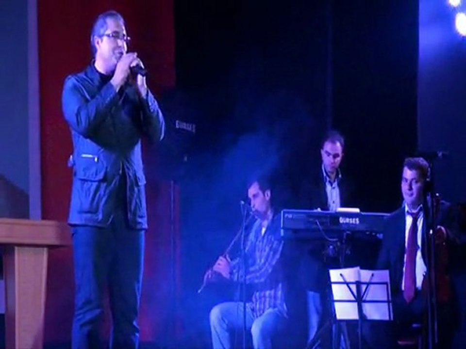 hakan söylemez (bahçede yeşil çınar)