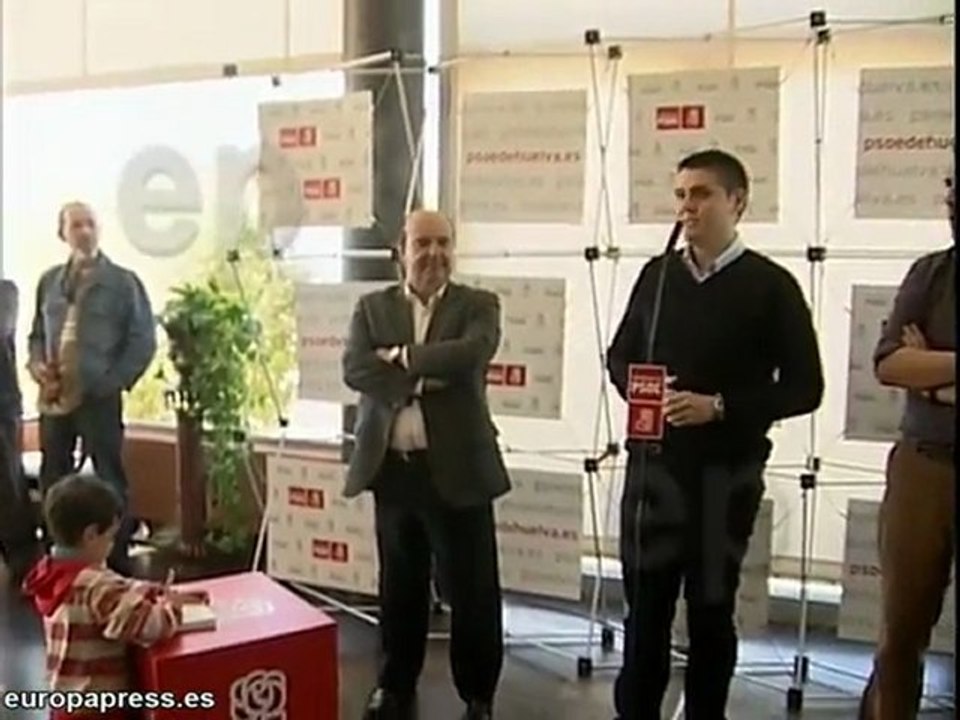 Zarrias pide a Rajoy que no intente sacar votos del terror