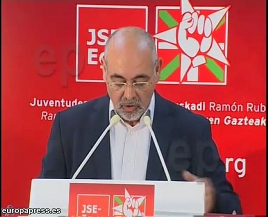 Pastor dice que Urkullu pide "pactos de silencio" sobre ETA