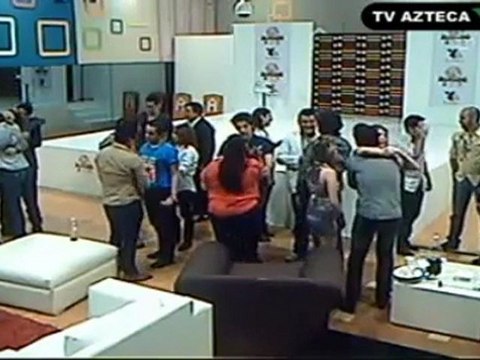 Esme y Johnny Fiesta despedida maestro academia bicentenario