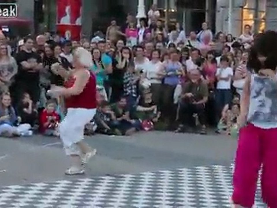 Techno Oma Kürzungen bei