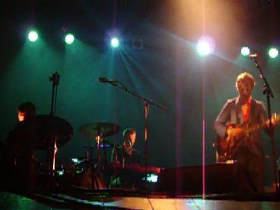 Bertrand BELIN en Concert à MONTAUBAN  Théâtre Olympe de Gouges le 2 Juin 2011