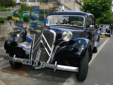 Tour de Bretagne des véhicules anciens 2011 - St-Nicolas-du-Pélem.wmv