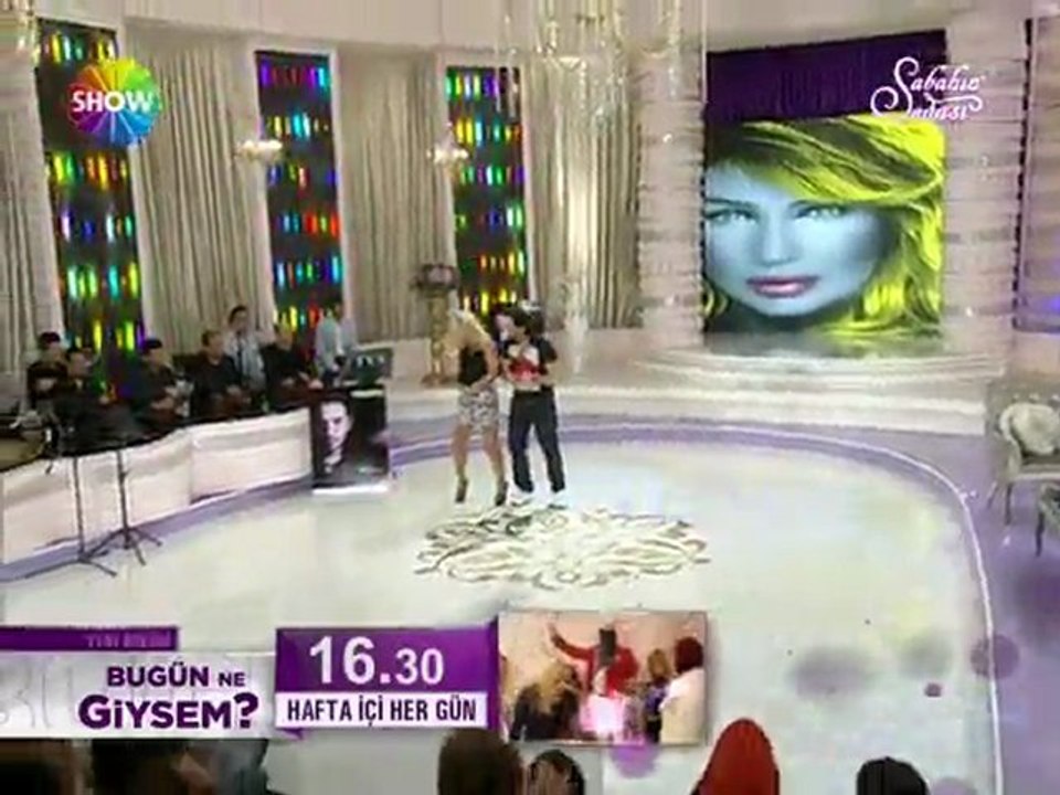 Ismail YK - Gülme Komşuna [Sabahın.Sedası] 2011 H.Q.