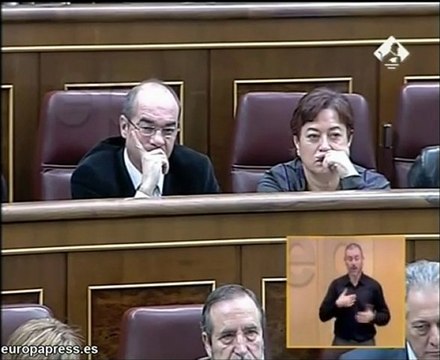 Zapatero pide cautela ante la mejora del empleo