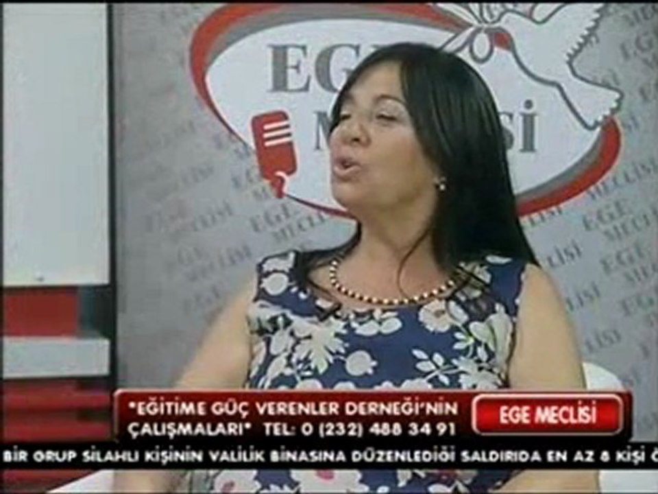 14 Haziran 2011 Eğitime Güç Verenler Derneği Yönetimi,Berrin CUMMINGS,Aysel BAYRAMOĞLU,Nevin ÖKTEN-1