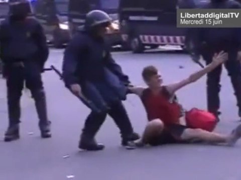 Espagne: évacuation des indignés à Barcelone