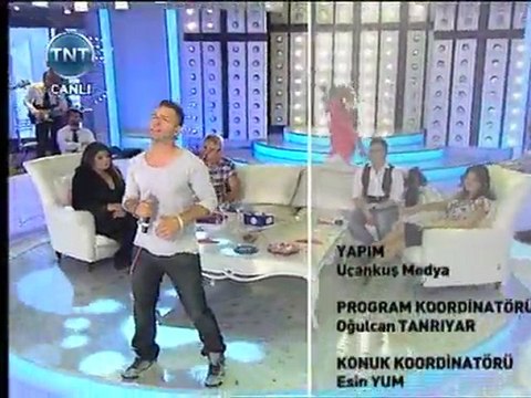 ARIM BALIM PETEĞİM”E KONUK OLAN GENÇ POPÇU BERKSAN CANLI PERFORMANSIYLA BEĞENİ TOPLADI