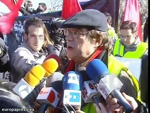 Tensión entre manifestantes en el Valle de los Caídos