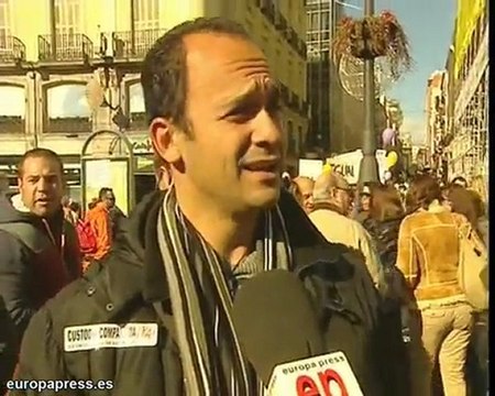 Cientos de personas se manifiestan por la custodia compartid