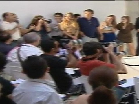 Cesc Fábregas no desvela su futuro y reafirma su respeto al Arsenal