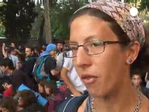 Les indignés tentent d'empêcher le vote du budget...