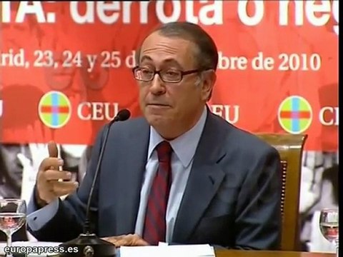 Redondo apoya la lucha del gobierno contra ETA