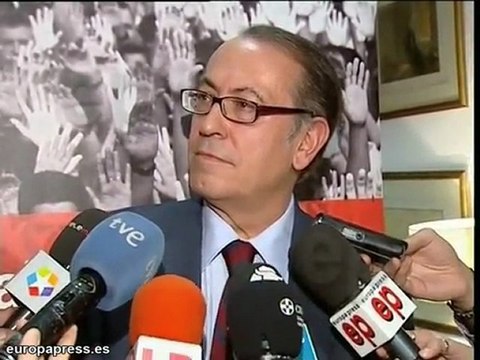 Redondo apoya la lucha del gobierno contra ETA