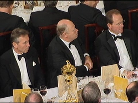Osborne unveils banking reforms