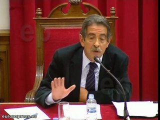 Revilla defiende las autonomías pero "con coto"
