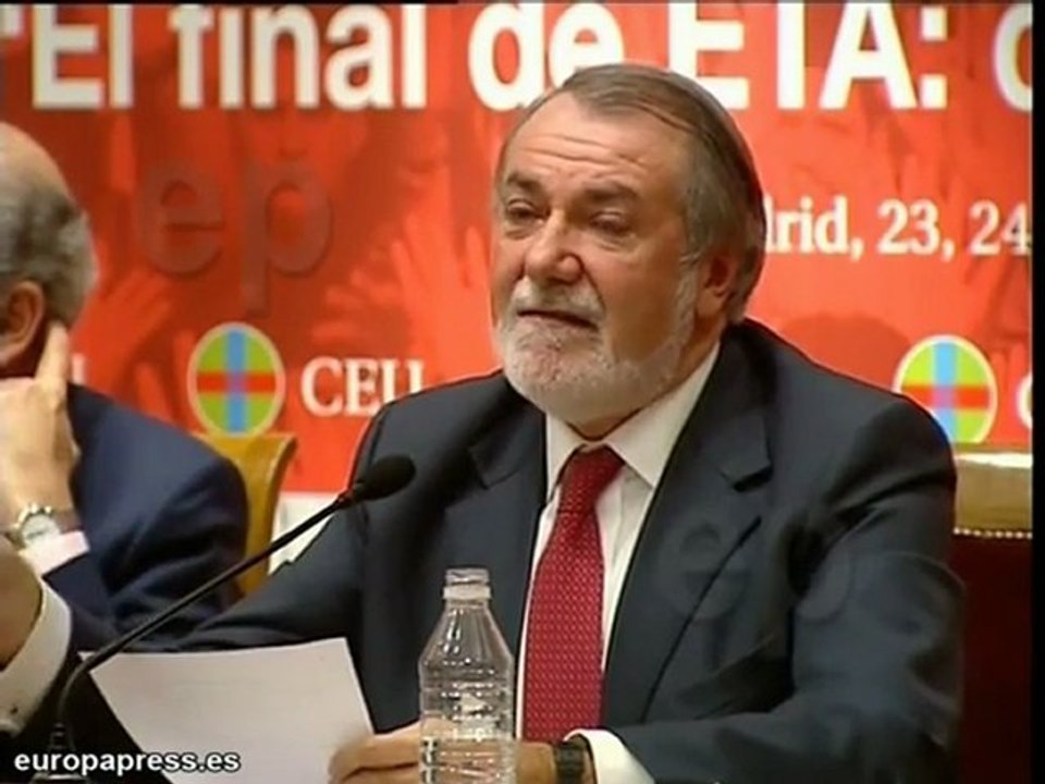 ETA estará en las municipales y "ayudará" a Zapatero