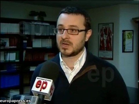 Padre que empuja a madre puede tener custodia