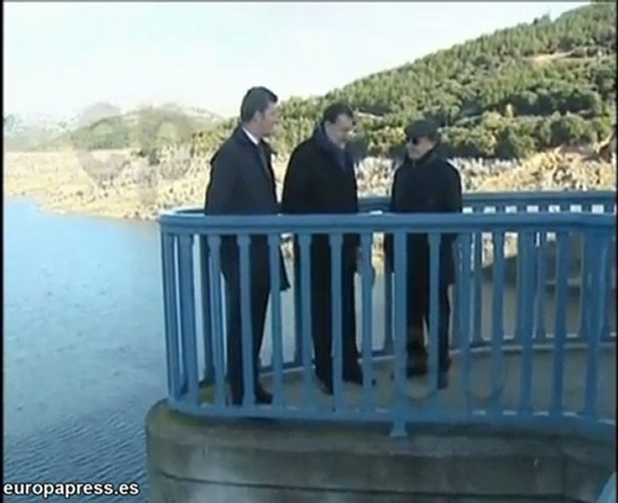 Zapatero desecha la idea de un plan de rescate