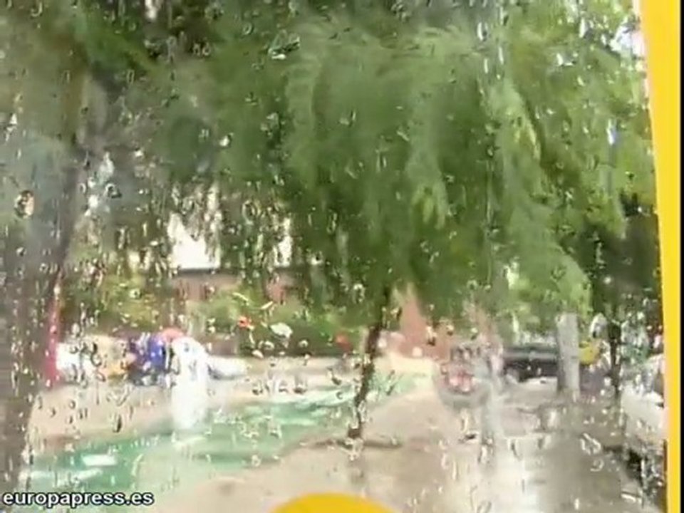 Cielos muy nubosos con lluvias en Sevilla