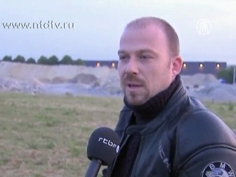 «Солнечный» самолет улетел на авиа-шоу в Париж