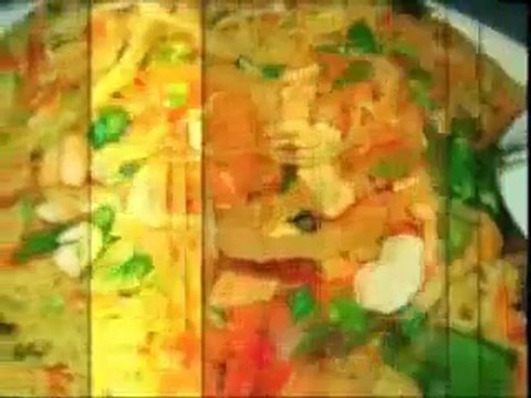 Local Kitchen - Fried Noodles with Honey and Fried Palak Chana