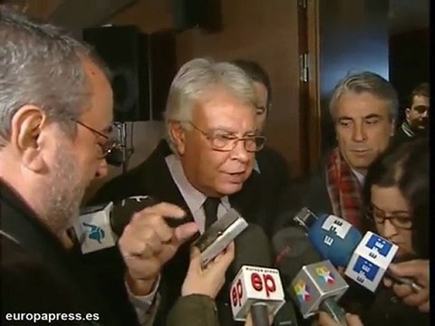 Felipe González se niega a hacer declaraciones