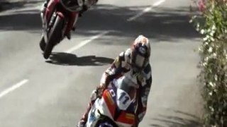 Buttoming out amazing slowmo Isle of Man TT IOM 2011