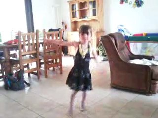 Zia qui danse sur shakira