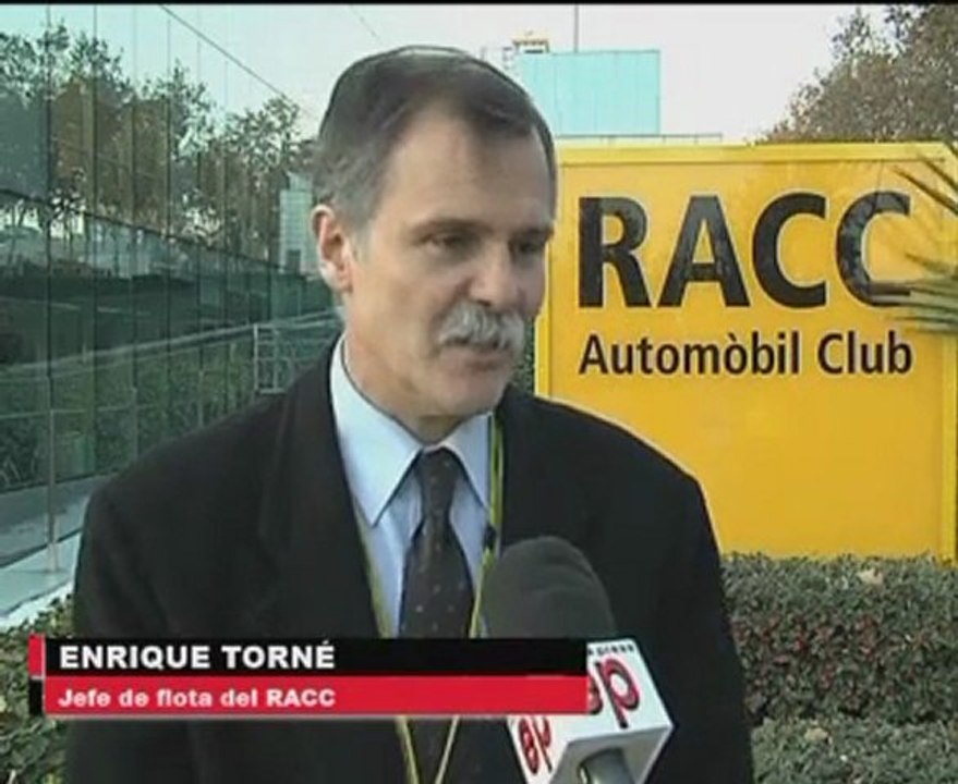 El RACC aconseja aprender a poner las cadenas