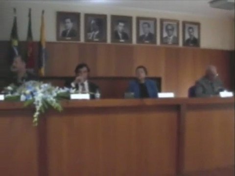 Artur Victoria recebe agradecimentos de Antonio Tavares Presidente da Junta de Freguesia de Pedroso