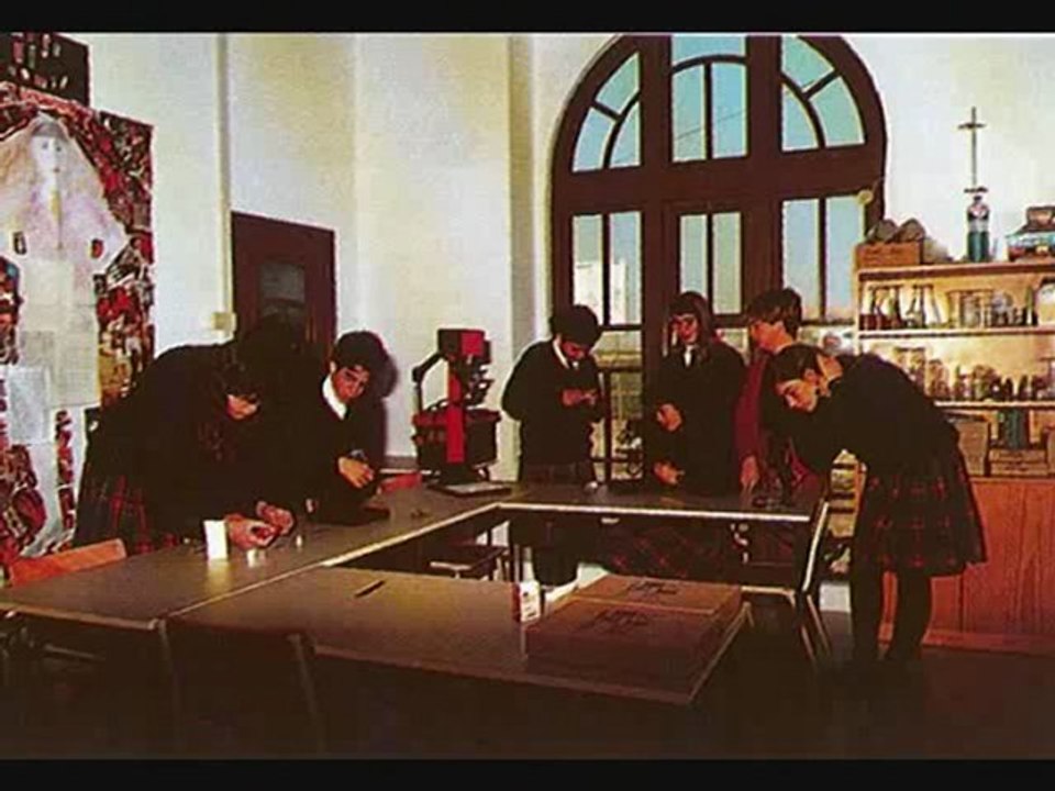 Clip Colegio Luso Internacional do Porto um projeto de Artur Victoria - O Colégio no seu inicio