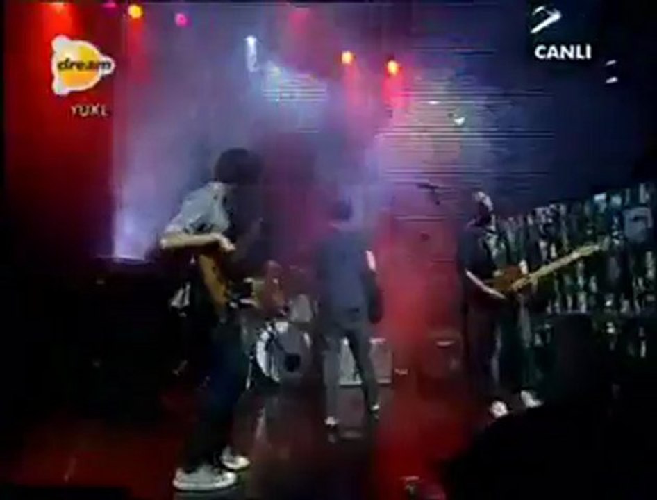 Gece - Gamsız (Dream Tv - Yuxexes Canlı Performans)