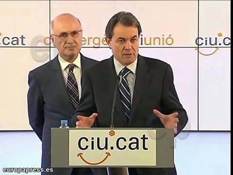 Duran seguirá siendo líder de CiU en el Congreso