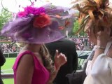 Angleterre: chapeaux bas à Ascot