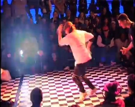 Mendigo & Ness vs smiley faces