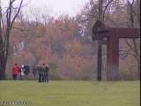 Visitantes expresan su pesar por el cierre del Chillida Leku