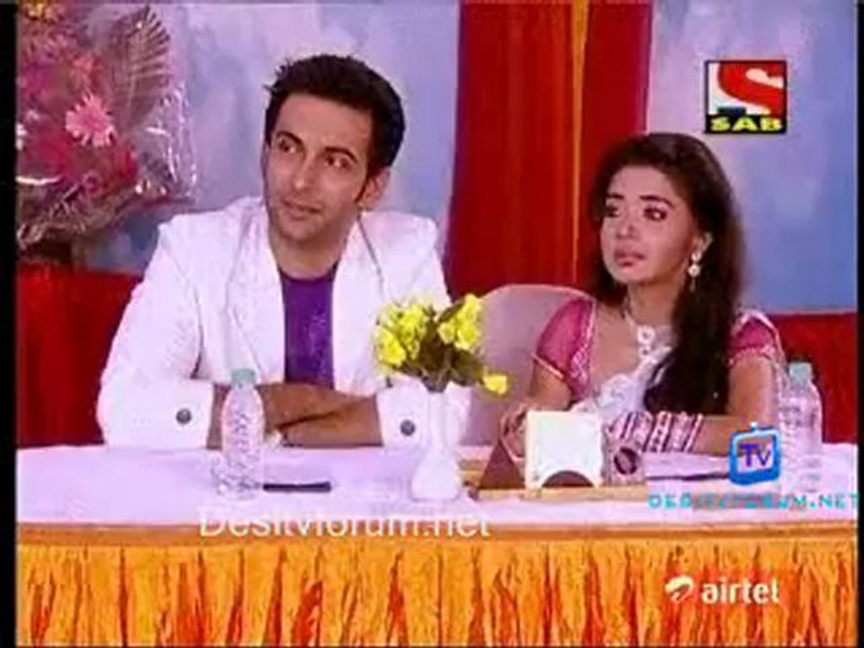 Papad Poll - 17th June 2011 Video Watch Online pt2