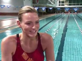 Charlène, de retour dans les bassins