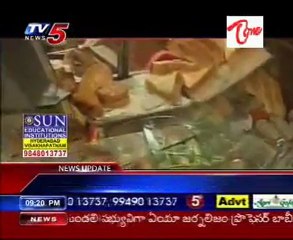 Saffron workers attack media office in Delhi