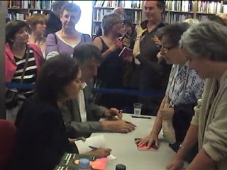 Séance de dédicaces avec Ségolène Royal et Jean-François Macaire